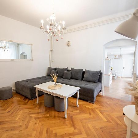 Goodlife Holiday House - Family & Friends Pozega Bagian luar foto