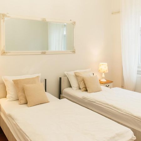 Goodlife Holiday House - Family & Friends Pozega Bagian luar foto