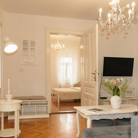 Goodlife Holiday House - Family & Friends Pozega Bagian luar foto