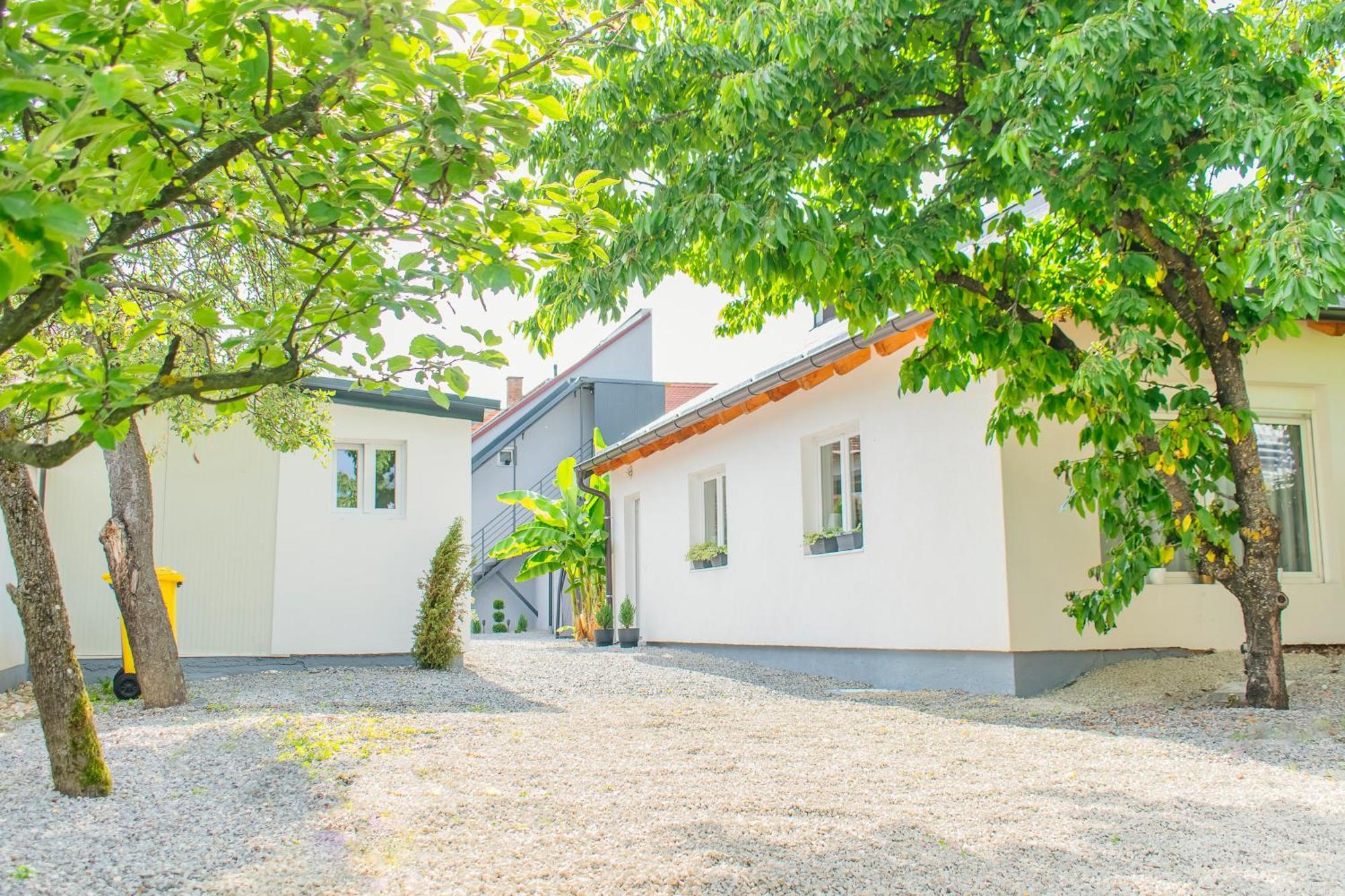 Goodlife Holiday House - Family & Friends Pozega Bagian luar foto