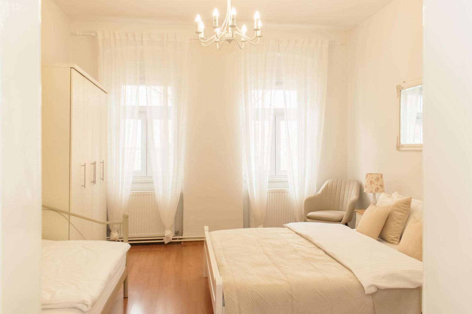 Goodlife Holiday House - Family & Friends Pozega Bagian luar foto